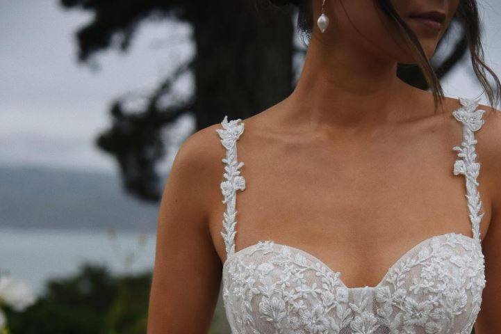 Lace bodice