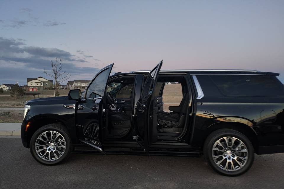 Luxury SUV 6