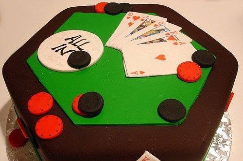 Power table grooms cake
