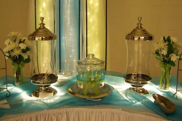 A Simple Touch Wedding Decor