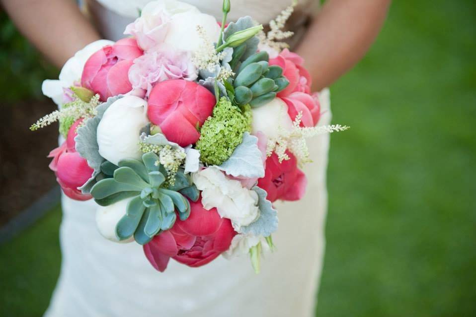 The bride holding her bouquet