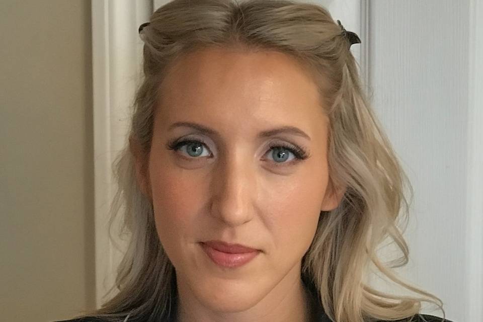 Glam party makeup
