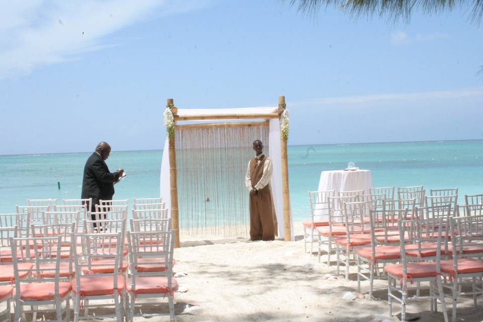 Wedding site at Beaches Turks & Caicos Aug. 2013, www.experiencetravelin.com