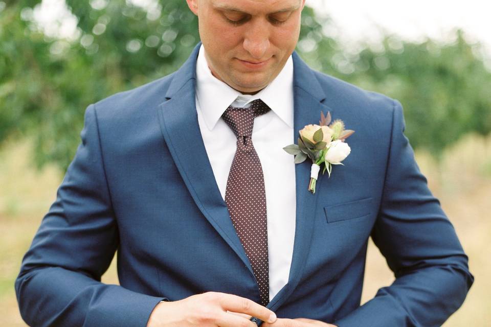 Groom's Boutonniere