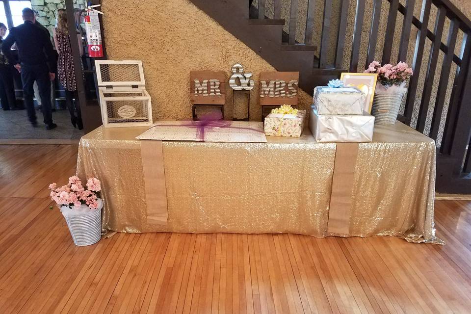 Wedding gift table