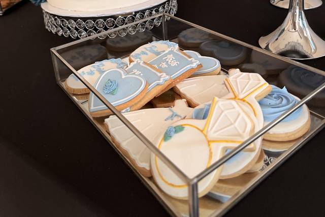 Bridal shower table
