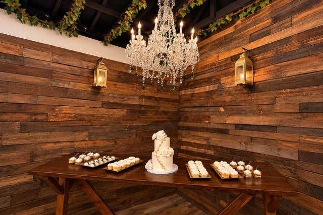 Villa Tuscany dessert table