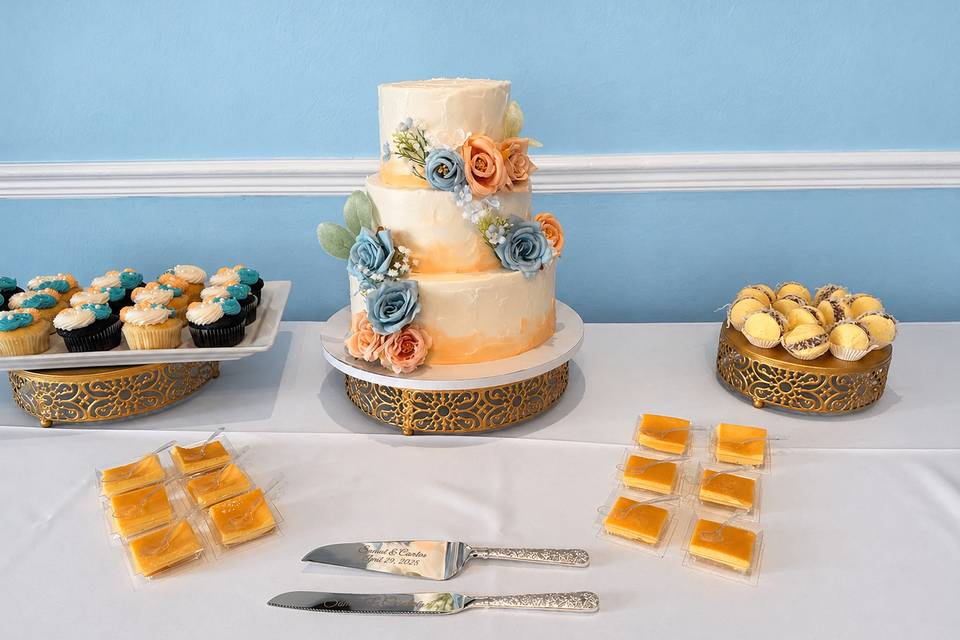 Peach wedding cake