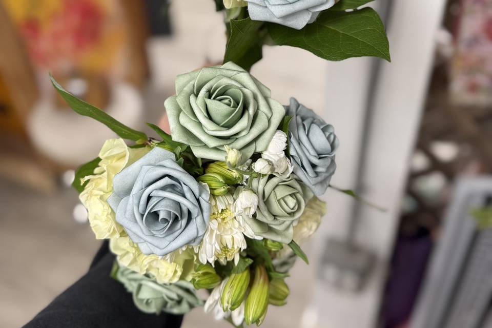 Silk & Real Flowers