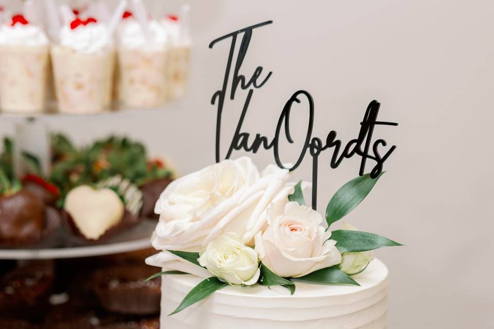 Elegant Wedding Cake