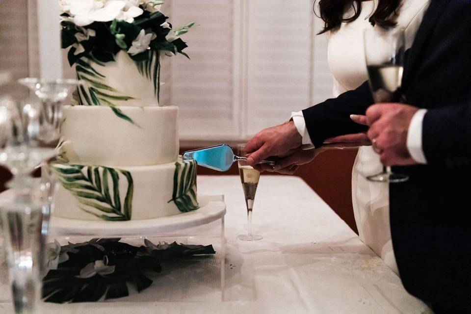Intimate Wedding - Cake