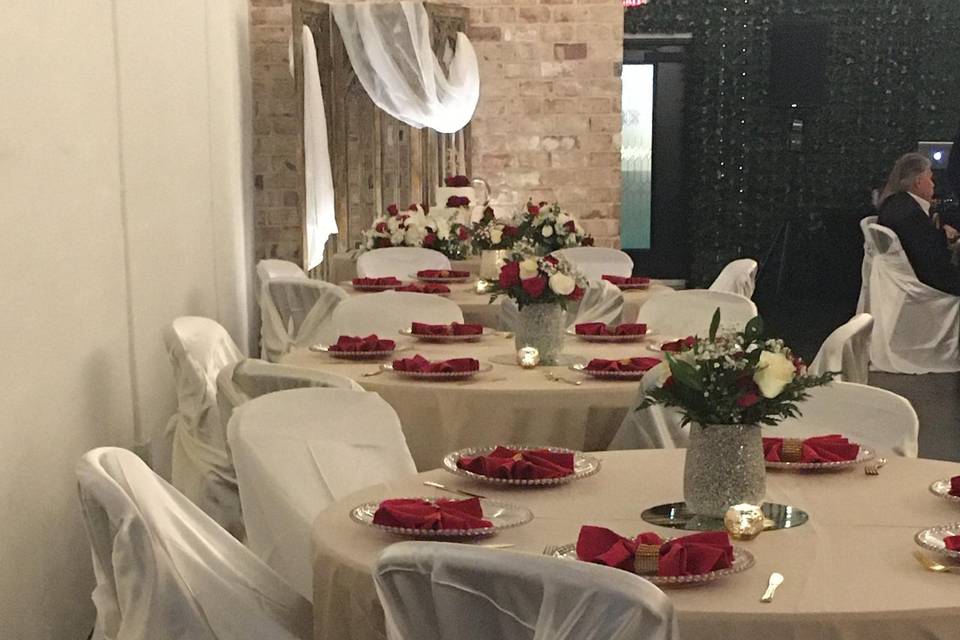 Guest Tables