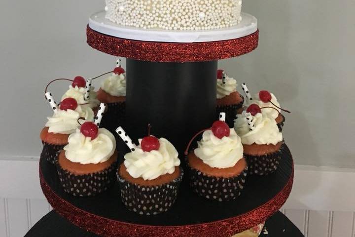 Cupcake Tower with Cake Topper