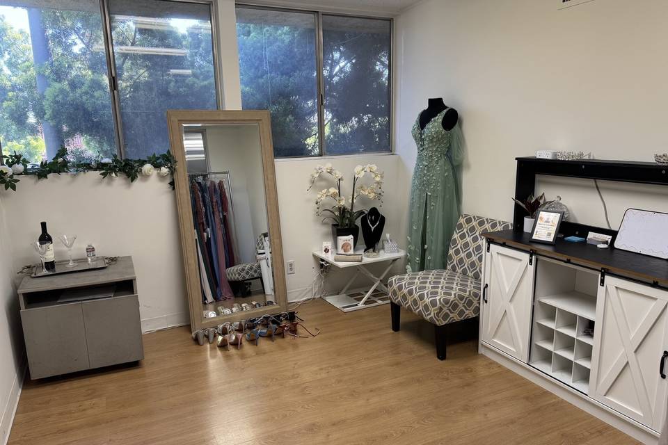 FormalDressShops.com