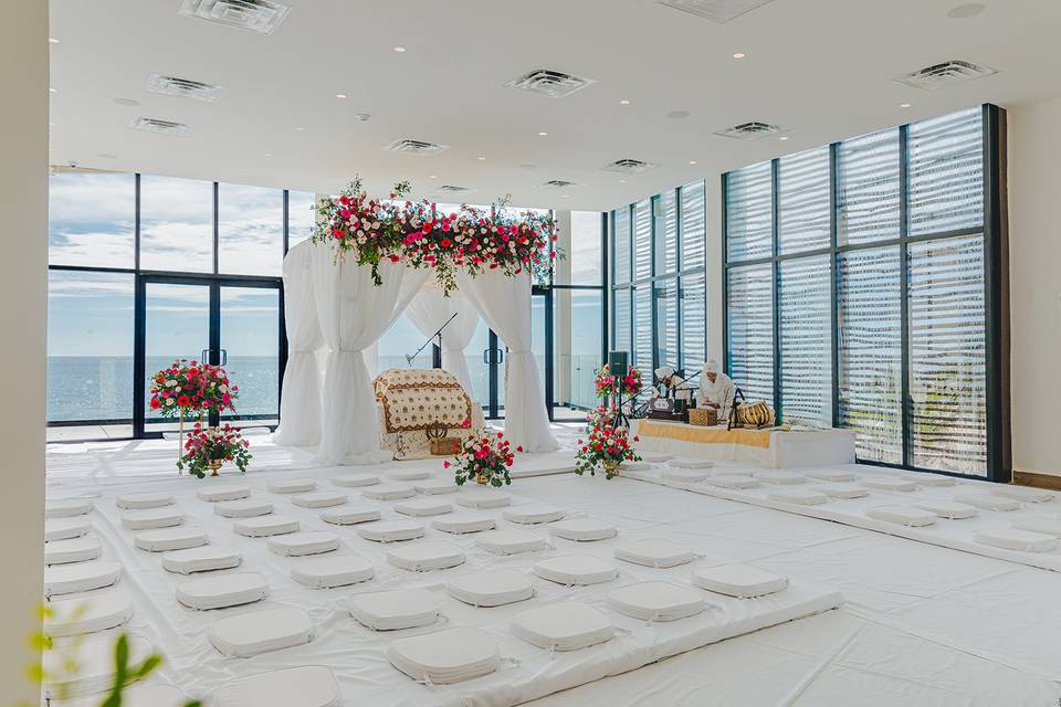 Club & Villas Ballroom