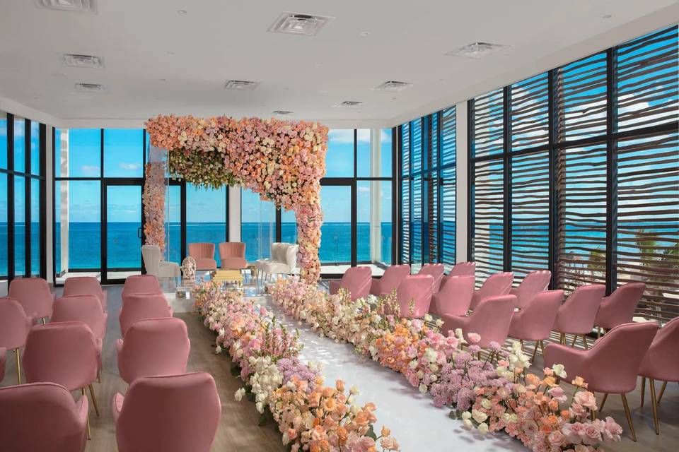 Club & Villas Ballroom