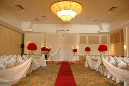 Aisle decor wedding​