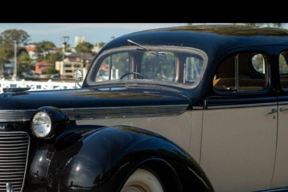 Tuxedo Limousine