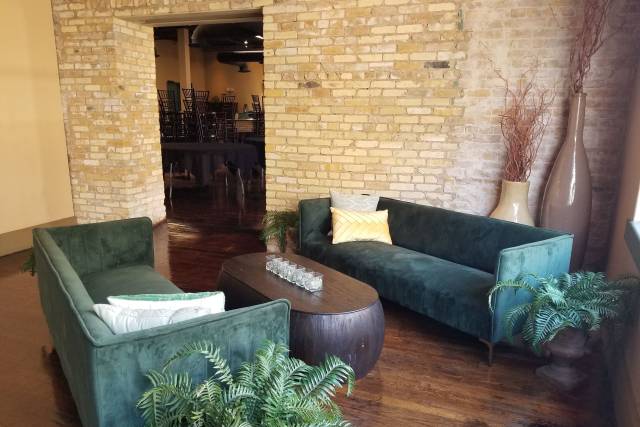 Ceremony/Lounge Area