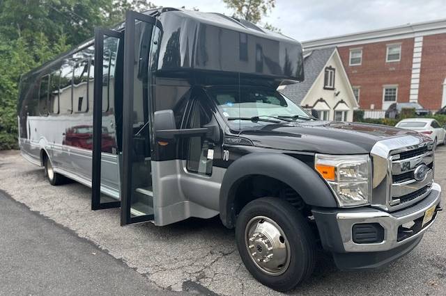 NY STAR LIMOUSINE