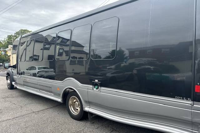 NY STAR LIMOUSINE