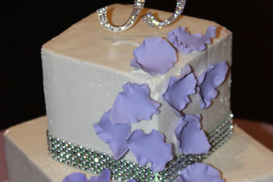 Off-set Square w/Sugar Petals