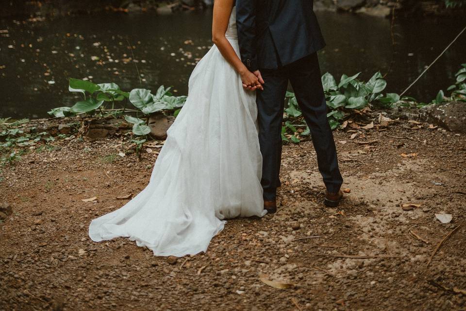 Newlyweds kissing