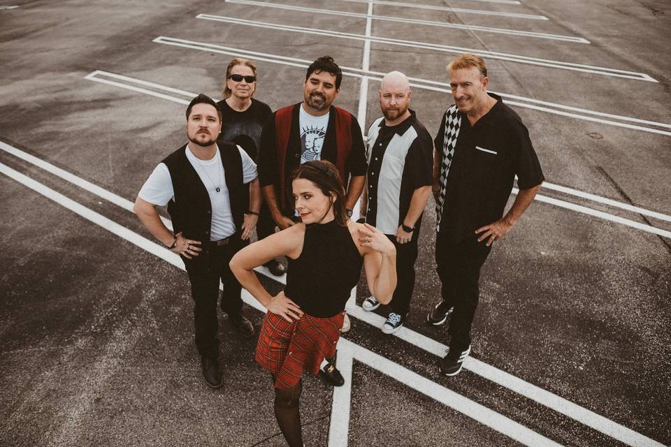 Pollyandthepocket@gmail.com