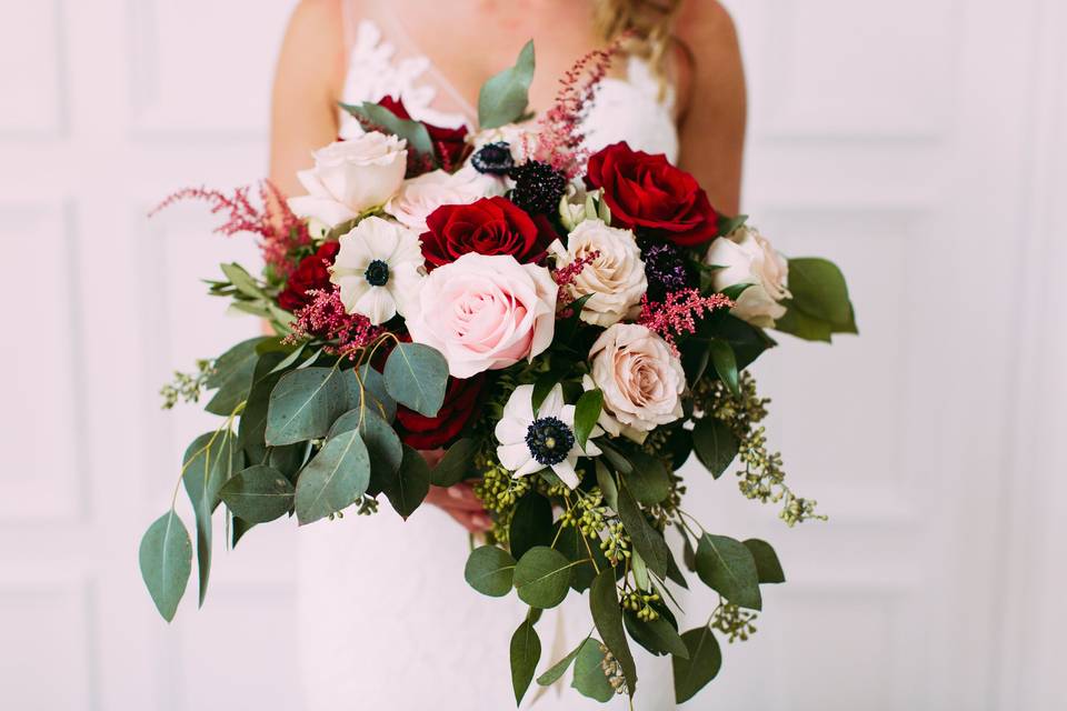Blush and pink bouquets