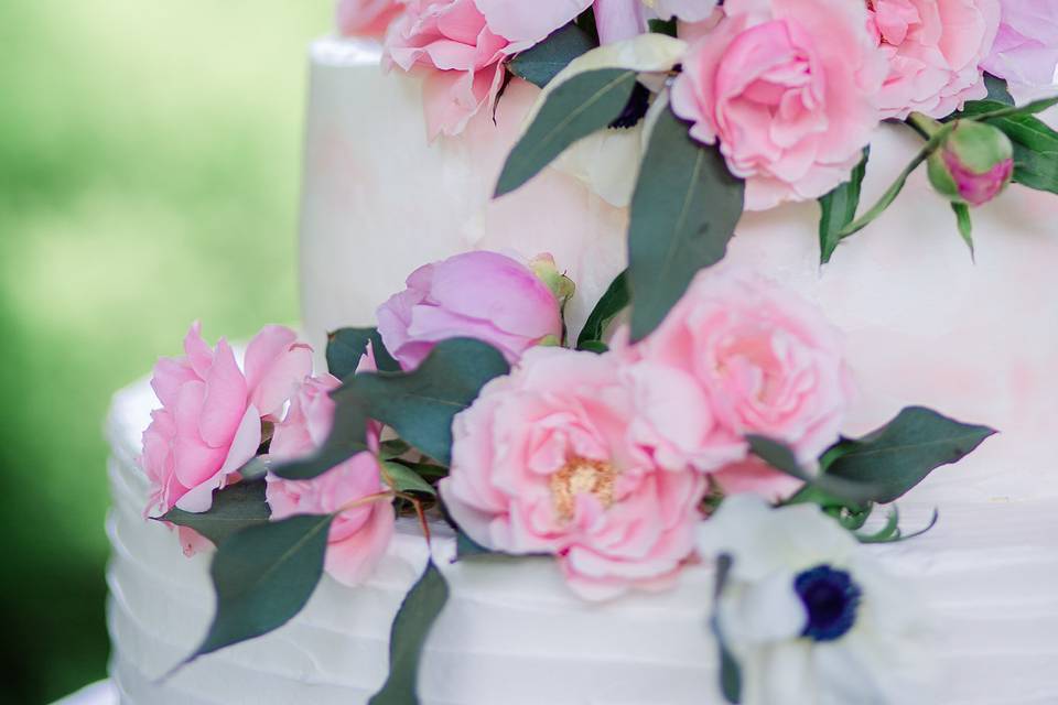 Soft pink wedding flowers
