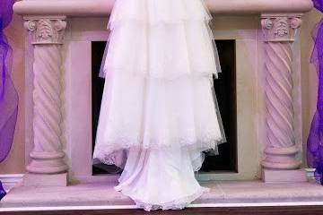 Wedding gown