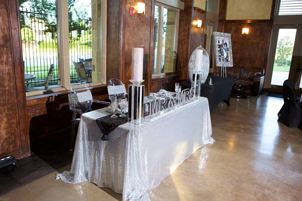 Head table