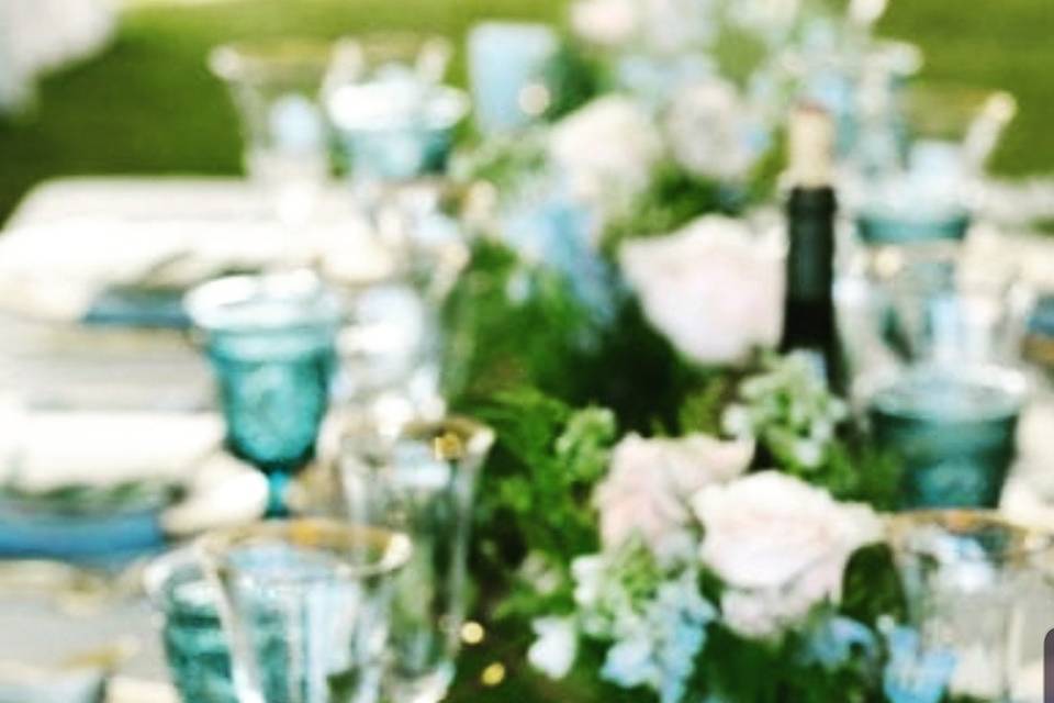 Vintage Blue Table settings