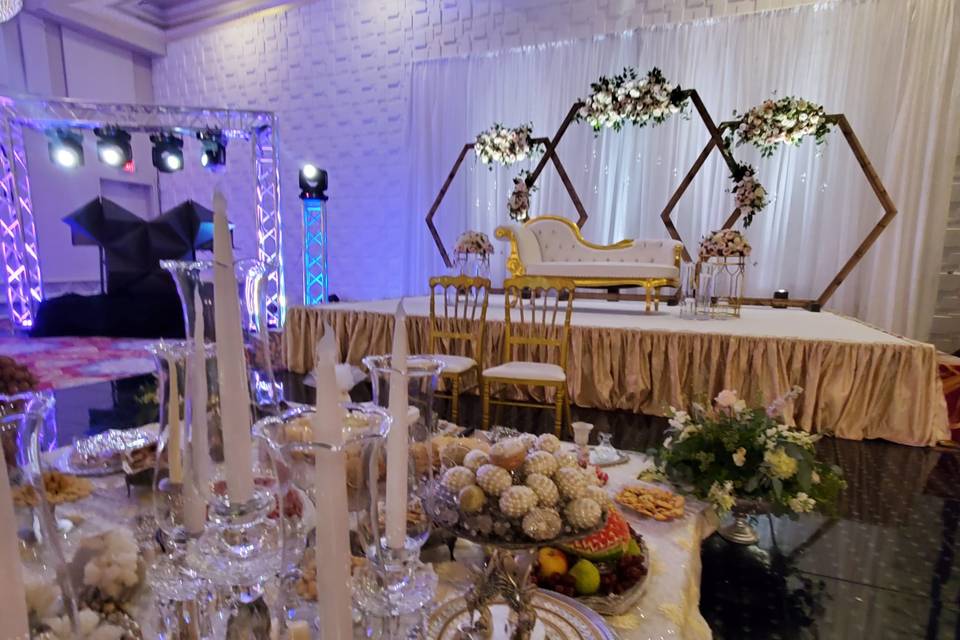 Wedding Stage and Table Decor