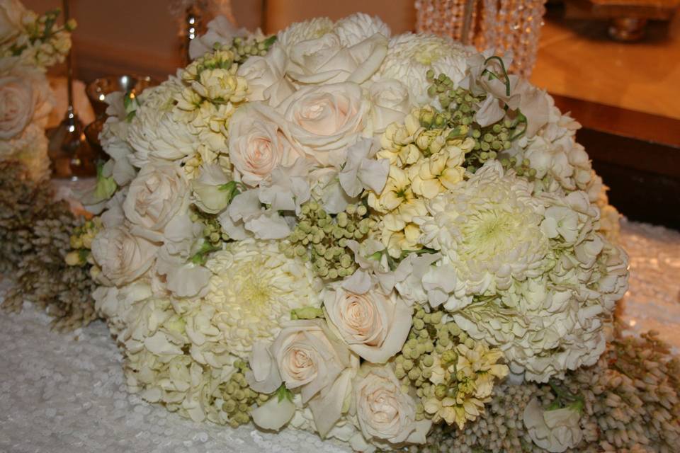 Wedding table bouquet