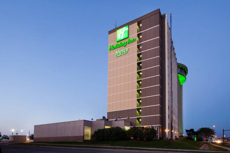 Holiday Inn Downtown Des Moines Mercy Campus