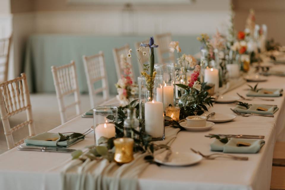 Guest Table