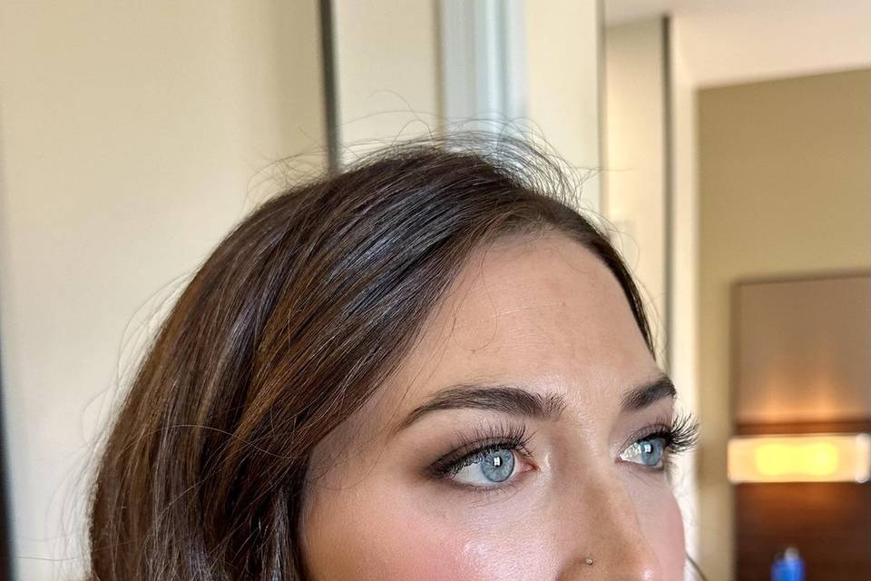 Blue eyed warm brunette.jpg