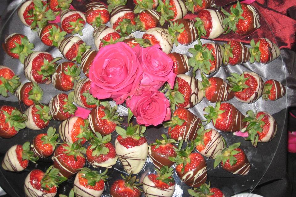 SAVOR CATERING