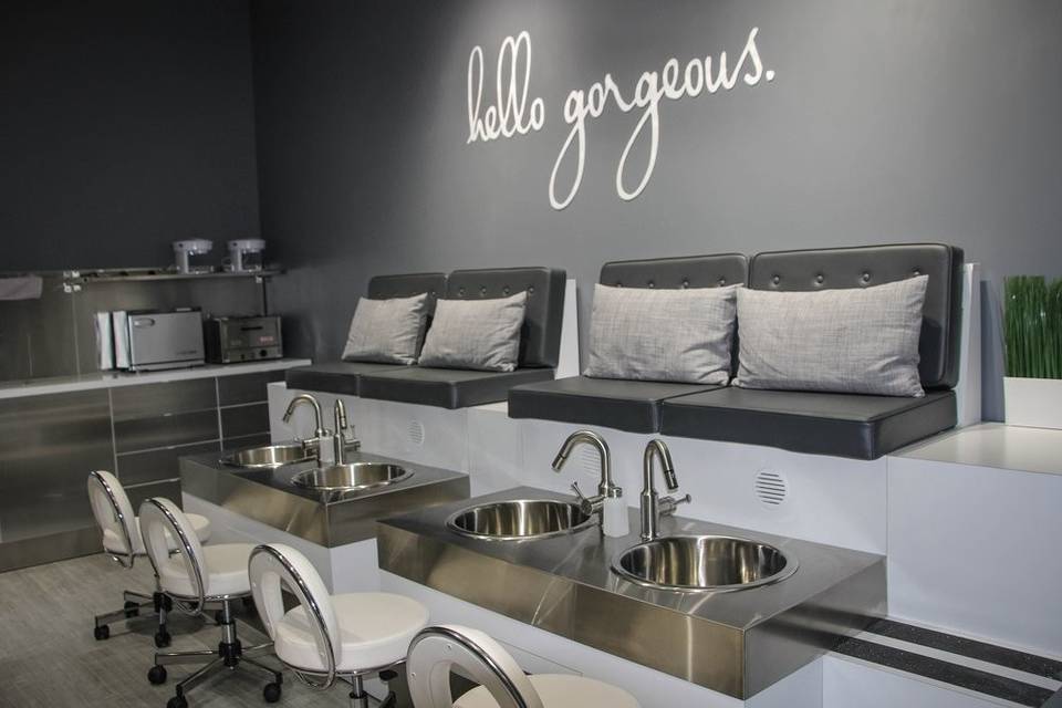 Blo Blow Dry Bar & Body By Blo Tampa