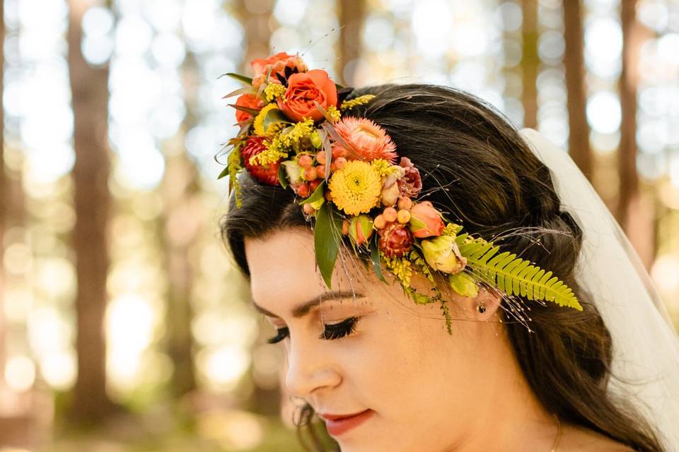 Flower crown and bouquet