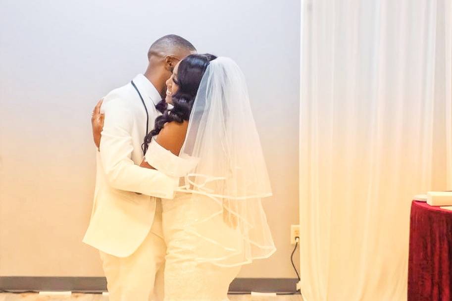 Newlyweds Dance