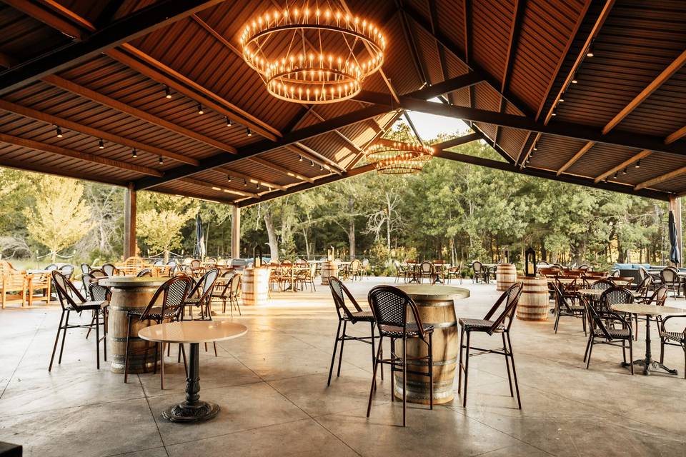 Live Happy Lane Winery