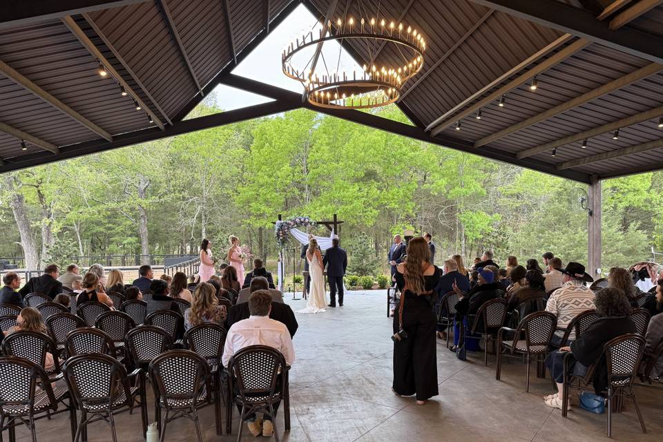 Live Happy Lane Winery