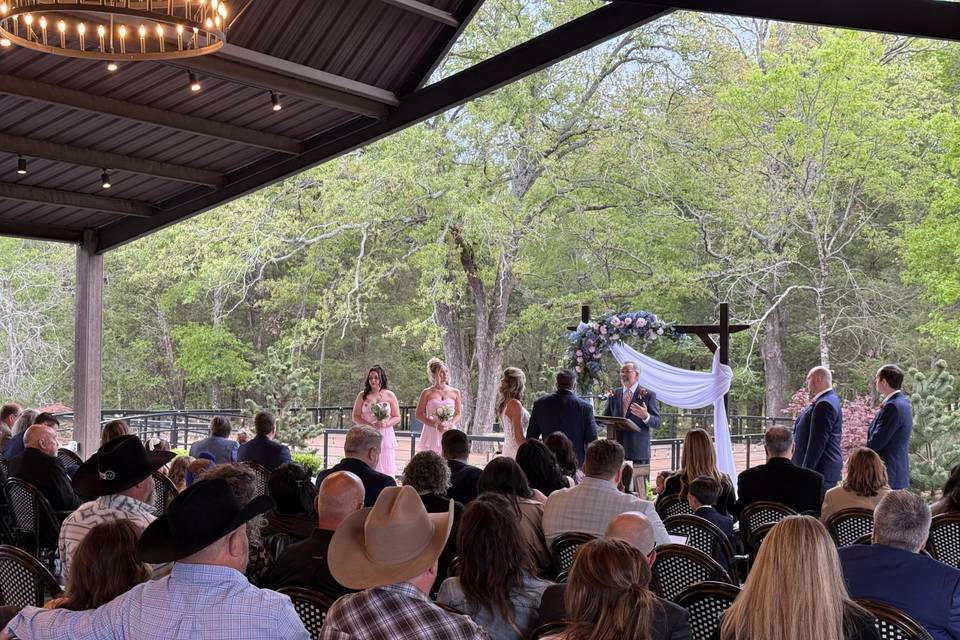 Live Happy Lane Winery