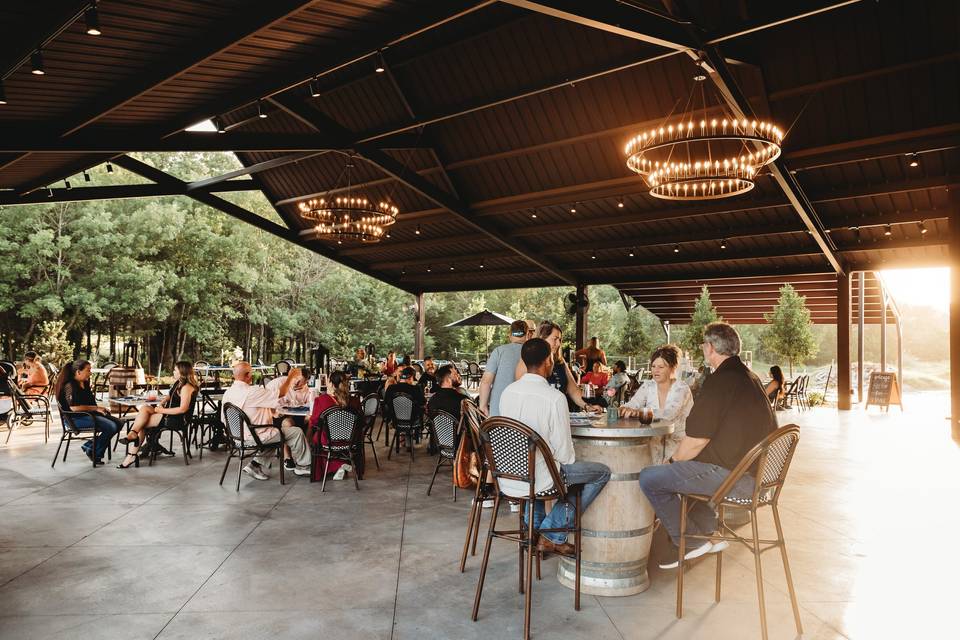 Live Happy Lane Winery