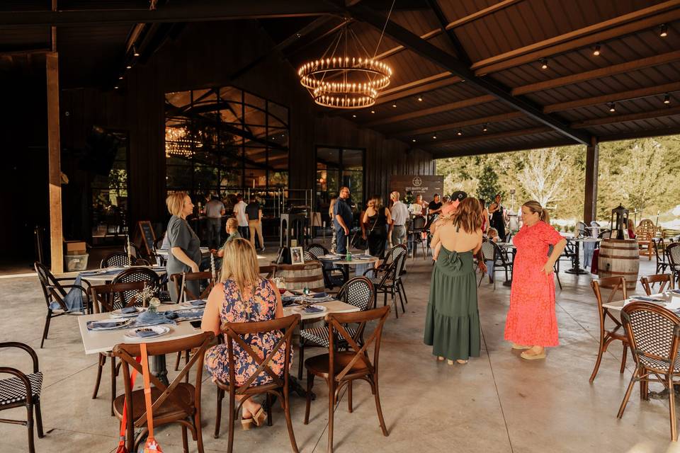 Live Happy Lane Winery