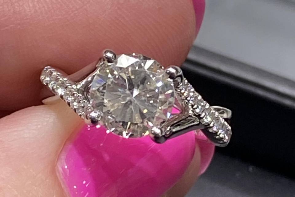 Diamond Jenny Fine Jewelry