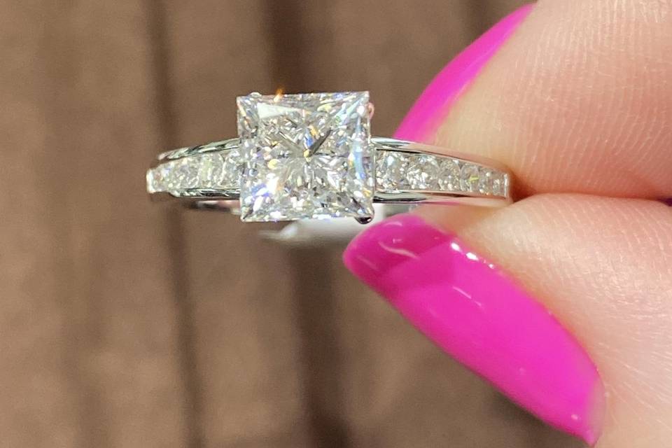 Diamond Jenny Fine Jewelry