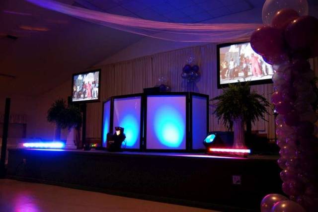 Stylistic DJ Service